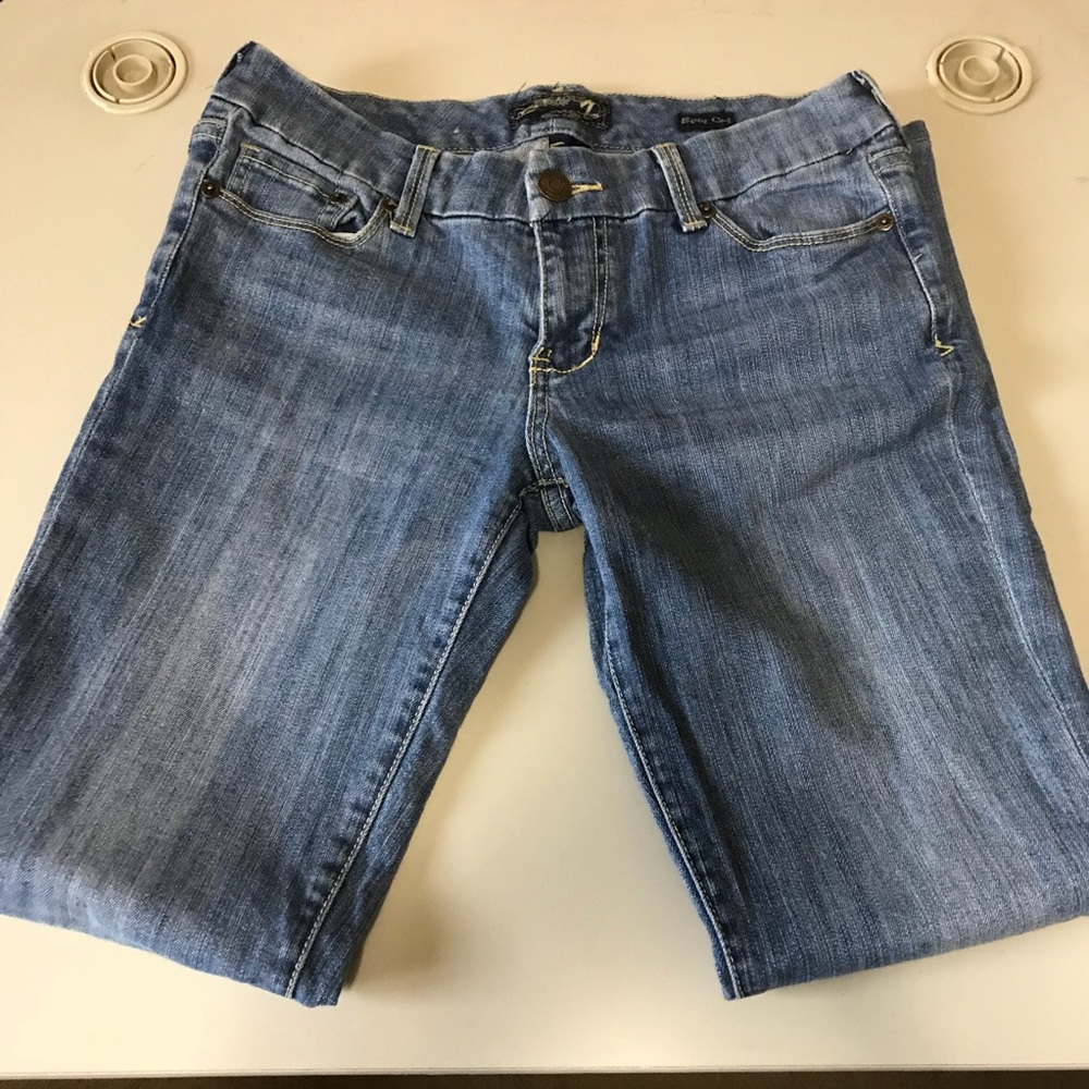 Seven 7 Women’s BootCut  Size 29